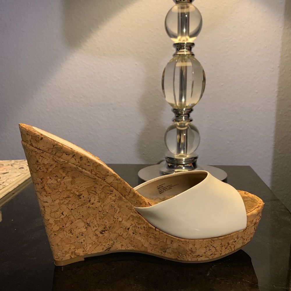 Jessica Simpson wedges